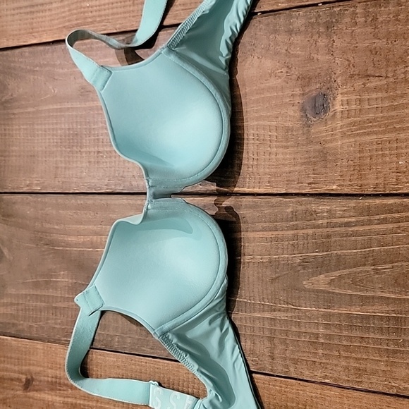 VICTORIAS SECRET seafoam green t-shirt lightly lined demi br Sz 32D - Picture 3 of 3